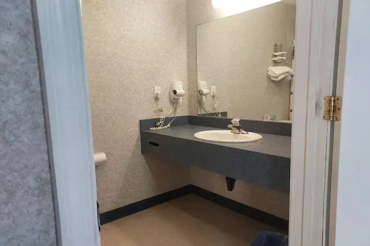 Studio Inn & Suites — фото 5
