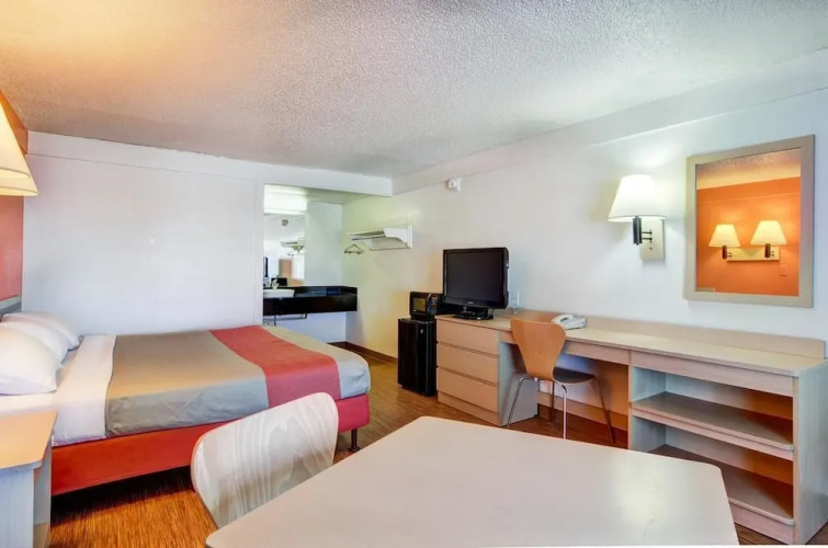 Rodeway Inn — фото 2
