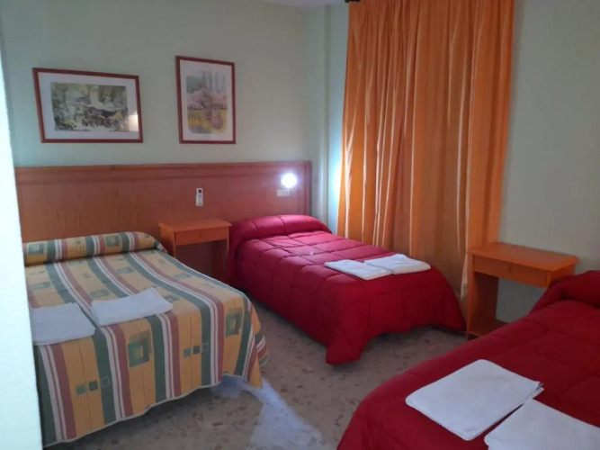Hostal Carlos III — фото 3