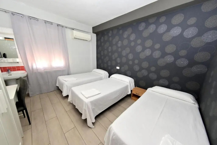 Hostal Falfes — фото 4