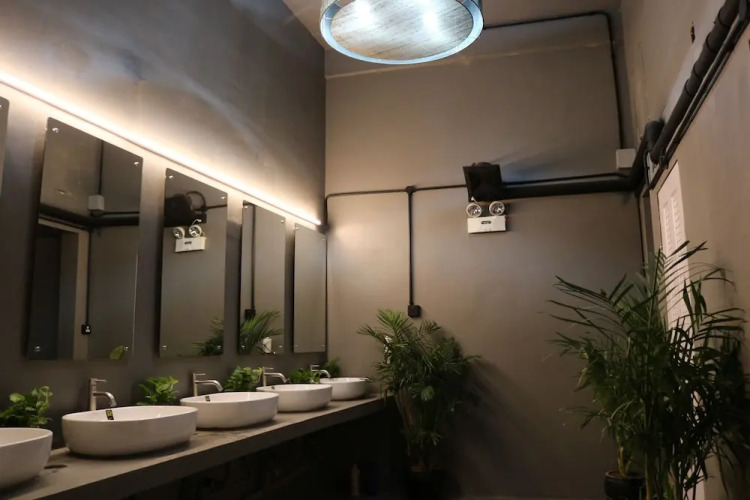 Cool Wrong Backpacker Hostel — фото 4