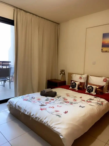 Larnaca Beach Apartment — фото 3