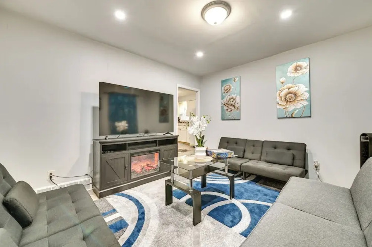 Walk to Local Eats! Updated Schenectady Apartment — фото 5