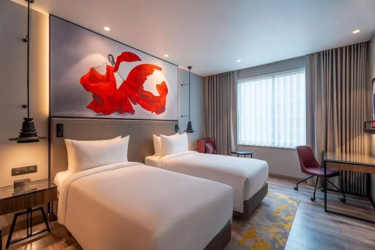 Radisson RED Indore — фото 2