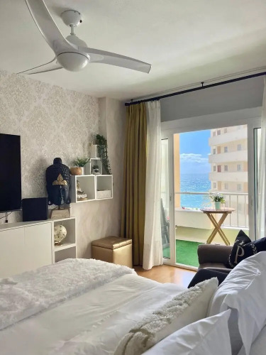 Beachfront Studio Apartment Marbella — фото 3