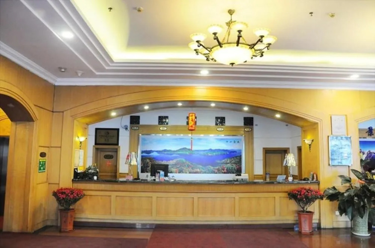 Lin Yuan Hotel — фото 2