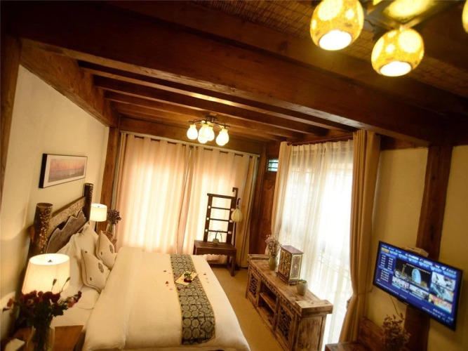 Shangri La E outfitting Hostel — фото 2