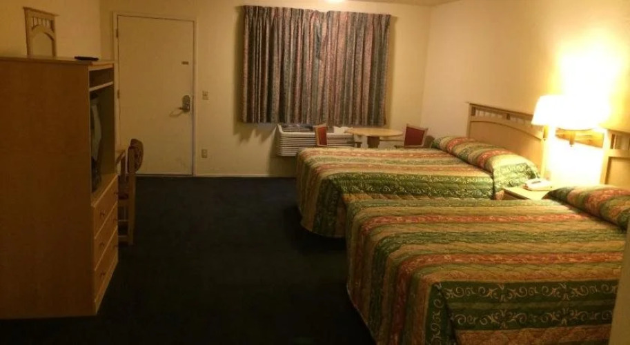 Value Inn & Suites — фото 5