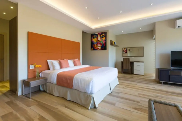 5 Bedrooms Villa Bacardi — фото 2