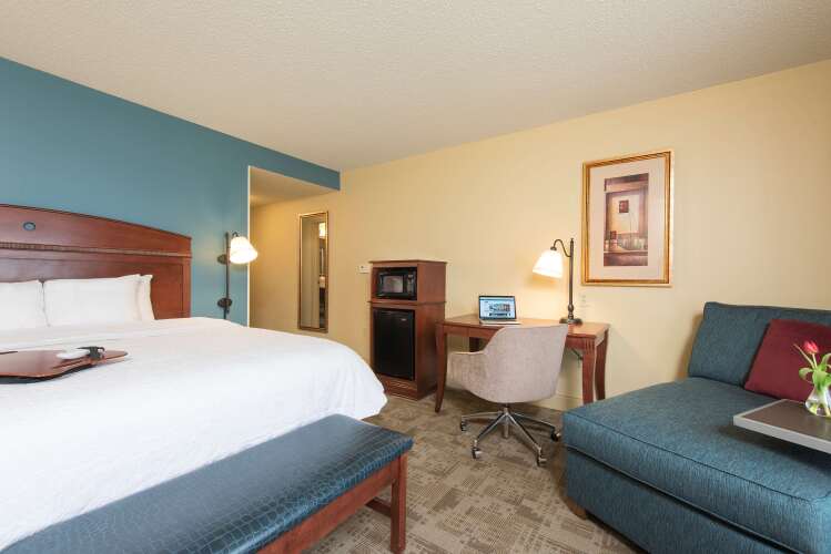 Hampton Inn & Suites Bloomington-Normal — фото 5