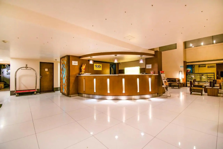 Hotel Sadanand Regency — фото 2