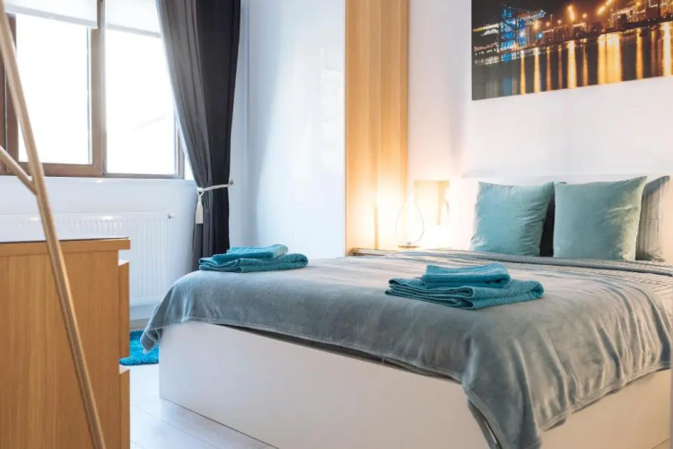 Tres Chic DOUBLE sized Apartment — фото 2