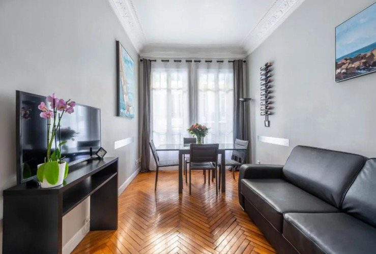 Nice Central Art Deco Flat 45 m² — фото 2