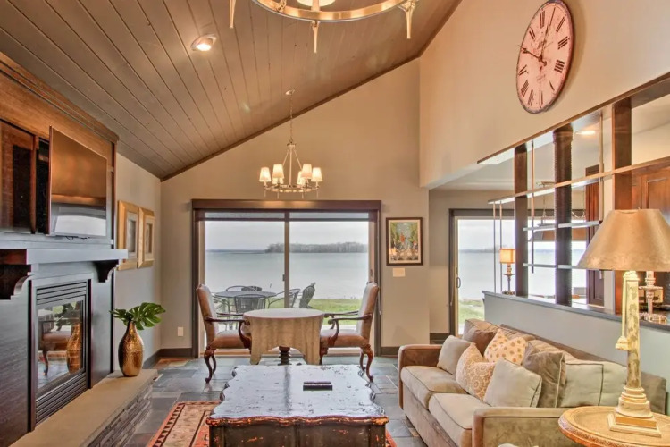 Breezy Point Escape w/ Views, Dock & Fire Pit! — фото 3