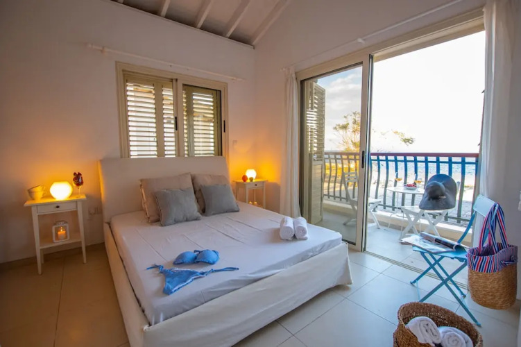 Artisan No 6 First Line Seafront villa — фото 2
