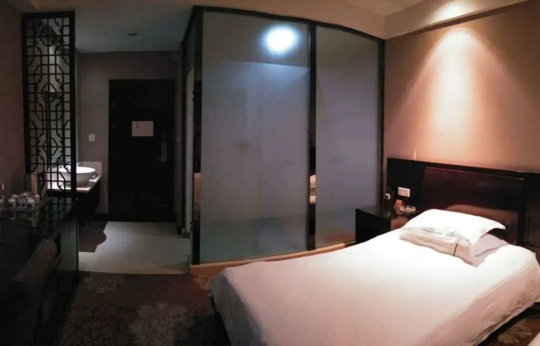 Skyscraper Hotel — фото 2