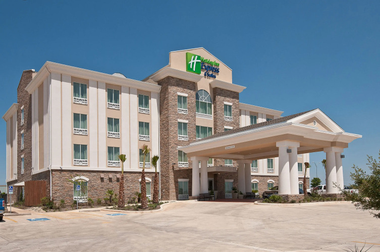 Holiday Inn Express Hotel & Suites Pearsall by IHG