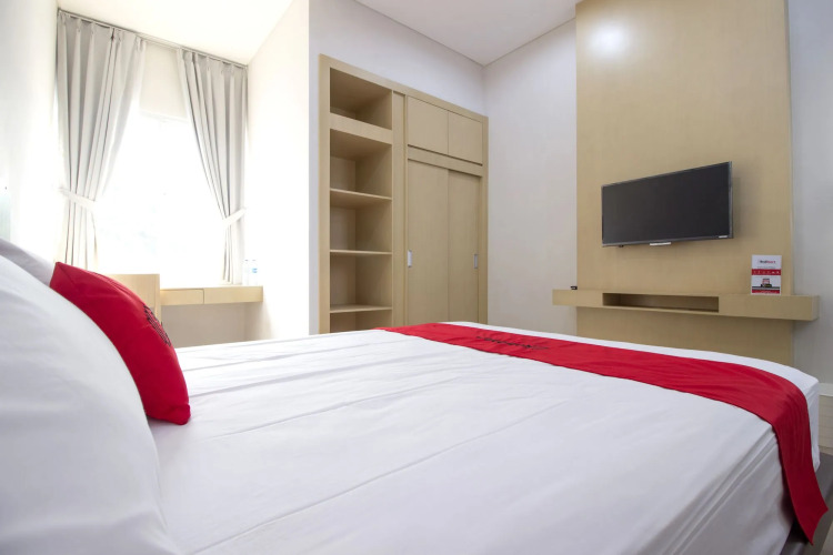 RedDoorz Plus @ SCBD