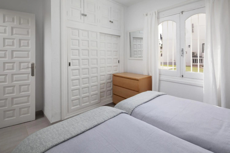Bright spacious 1 bed apartment — фото 3