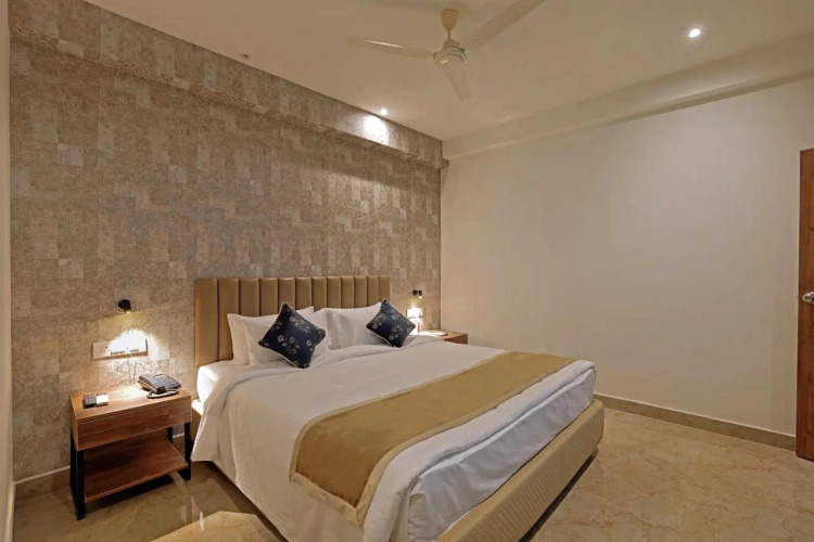 Grand Continent Hotel Gachibowli, US Consulate