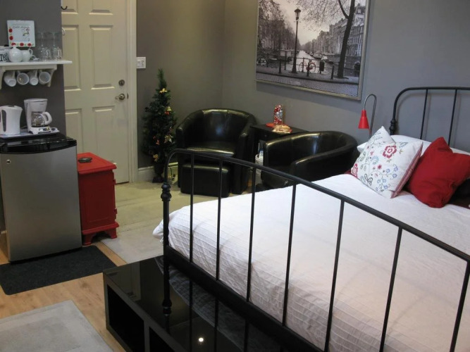 Cedar Suite Bed and Breakfast by Elevate Rooms — фото 2