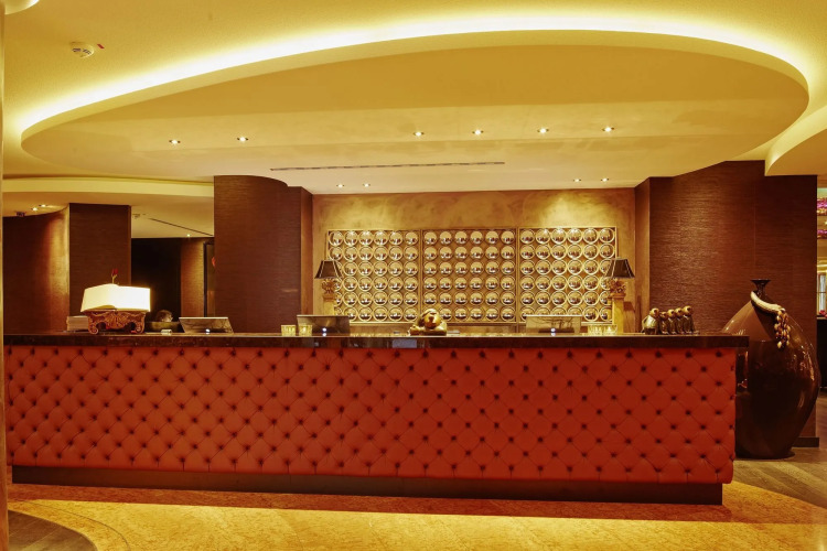 Savoy Hotel — фото 2