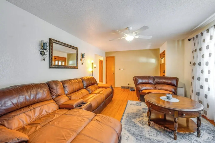 Pet-friendly Waterloo Abode w/ Deck! — фото 3