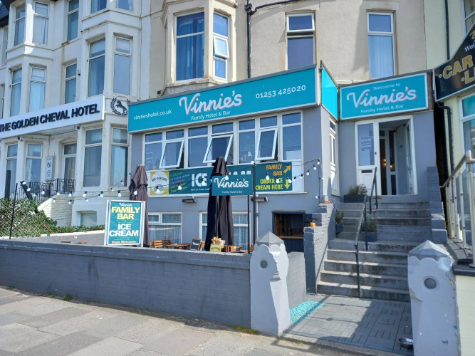 Vinnies Family Hotel