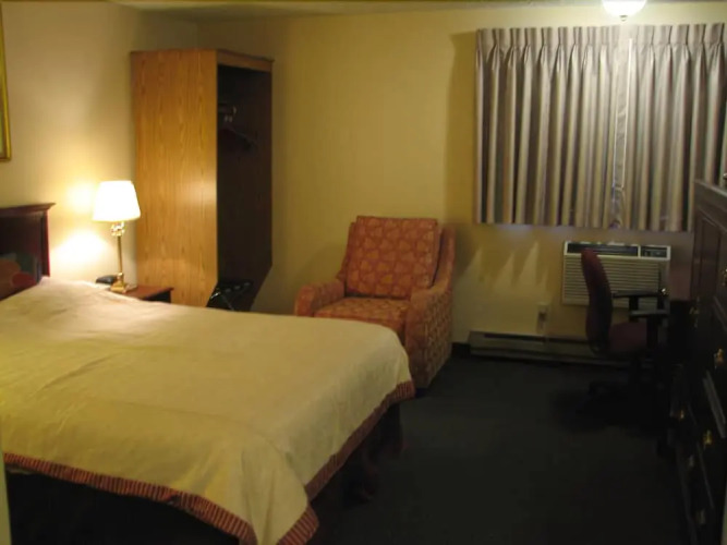 Midway Inn — фото 4