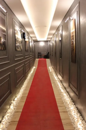 216 Silver Suite