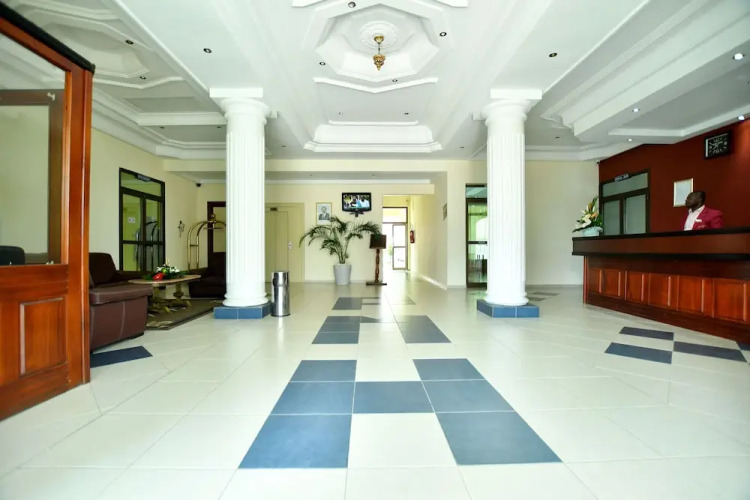 Hotel Makepe Palace — фото 2