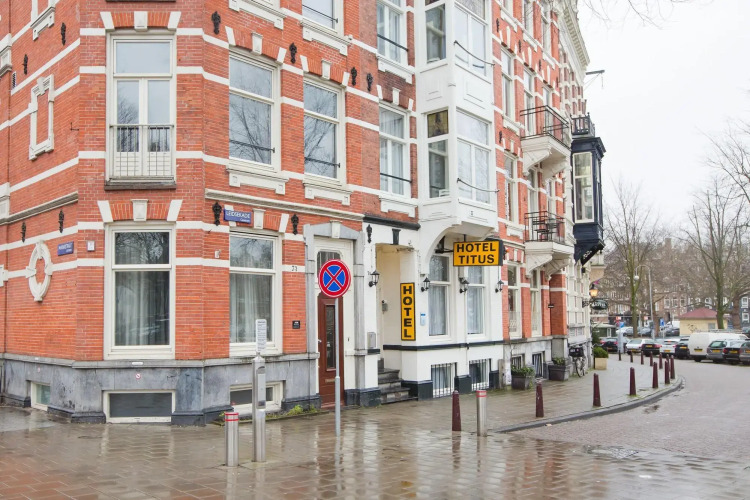 Hotel Titus
