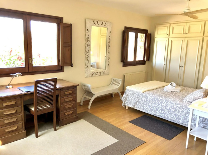 Ideal villa in Peralada with private pool and garden — фото 3