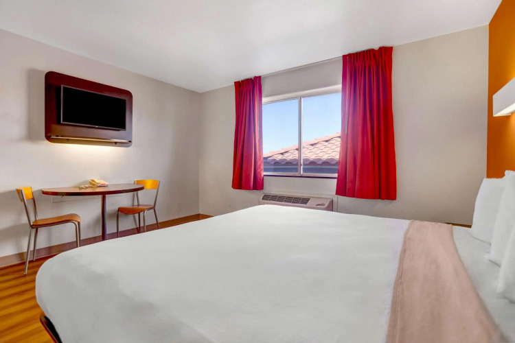 Americas Best Value Inn Apache Junction — фото 4