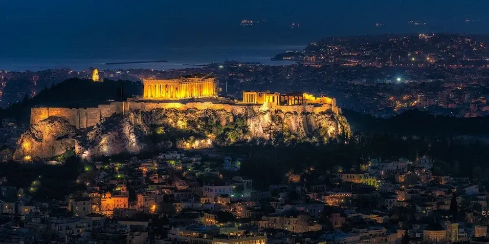 Skyfall Penthouse with Acropolis View — фото 3