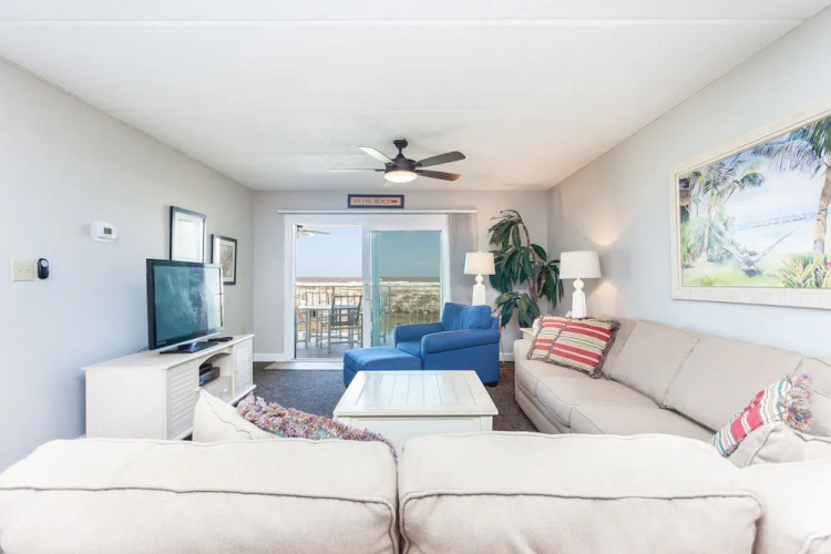Island South Condominiums — фото 4