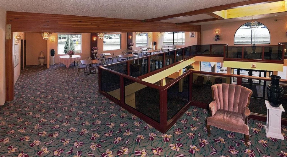 Grand Marquis Waterpark Hotel & Suites