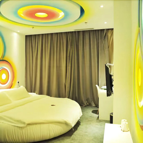 Dinggeman Space Theme Hotel — фото 3