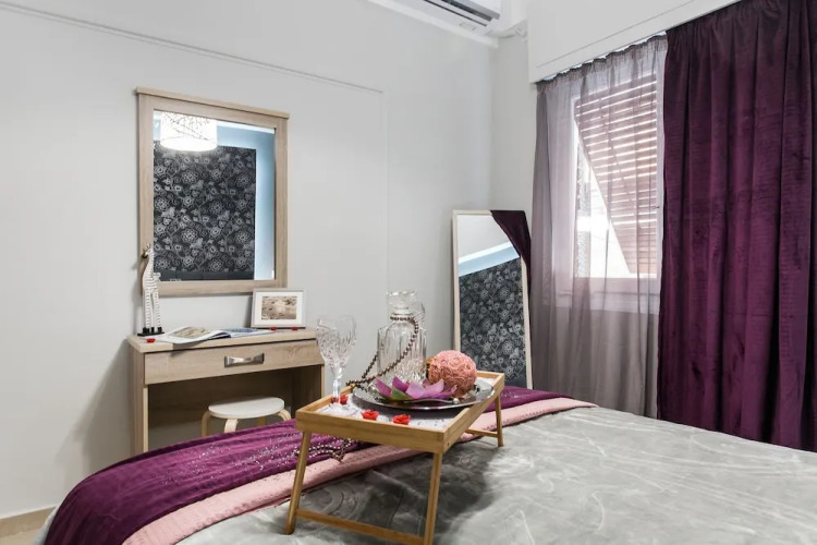 Central Safe Smart Apartment — фото 2