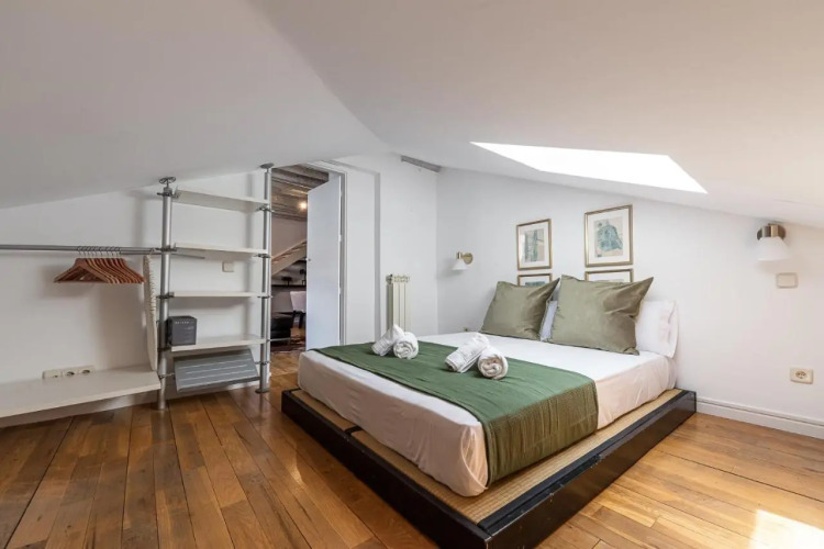 BNBHolder Charming Duplex Attic SOL — фото 5