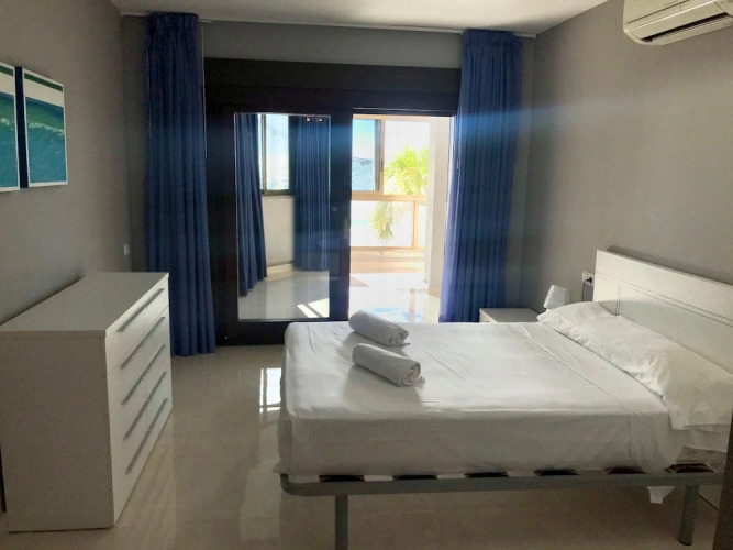 Levante Seafront Beach Apartment — фото 4