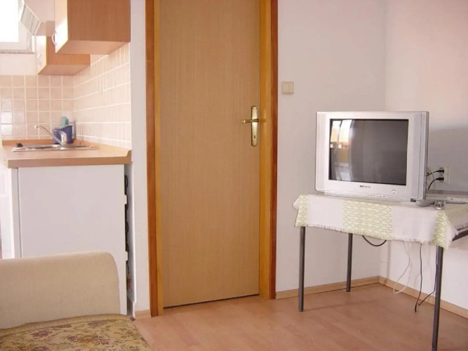 Capic Zarok - One Bedroom No.2 — фото 3