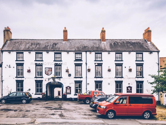 Hardwick Arms Hotel
