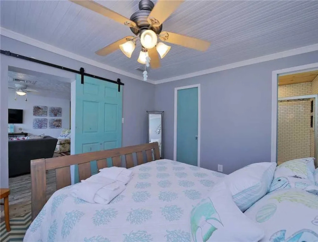 Surf 77 - Three Bedroom Home — фото 3
