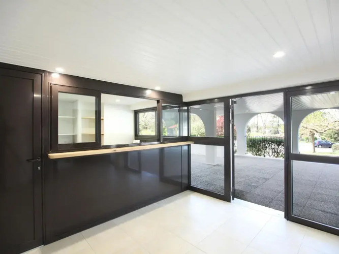 Inviting Apartment With Balcony — фото 2