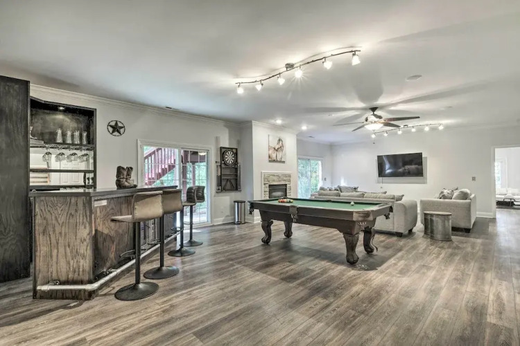 Rustic Pinehurst House w/ Fire Pit & Game Room — фото 5