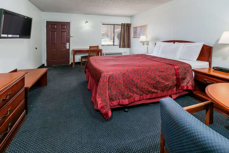 Executive Inn — фото 4