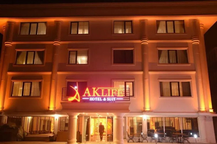Ak Life Hotel