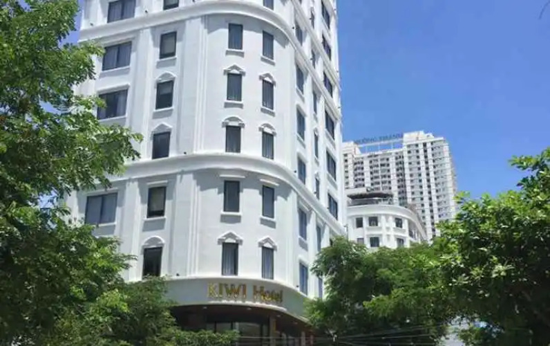 Kiwi Hotel & Apartments