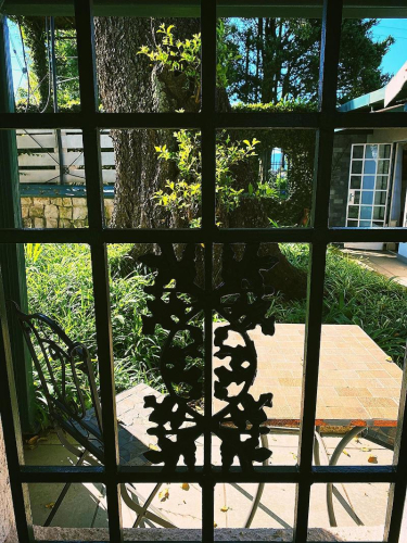 Sherwood's Country House